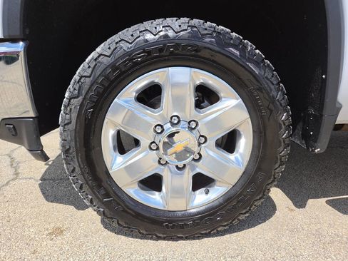 Used 2021 Chevrolet Silverado 3500 LTZ w/ LTZ Premium Package AWD/4WD image 10