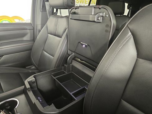 Used 2022 Chevrolet Tahoe RST w/ Luxury Package image 30