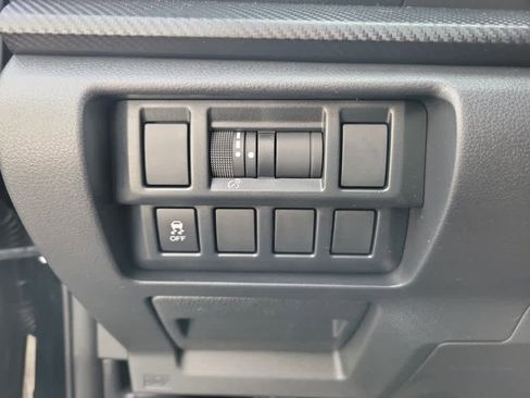 Used 2021 Subaru Crosstrek 2.0i image 20