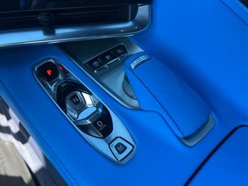 Used 2023 Chevrolet Corvette Stingray Premium Conv w/ Z51 Performance Package RWD image 16