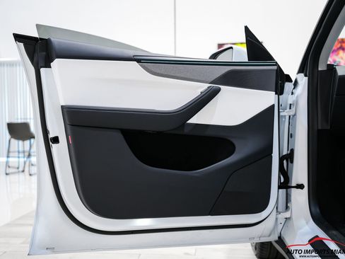 Used 2026 Tesla Model Y Long Range RWD image 38