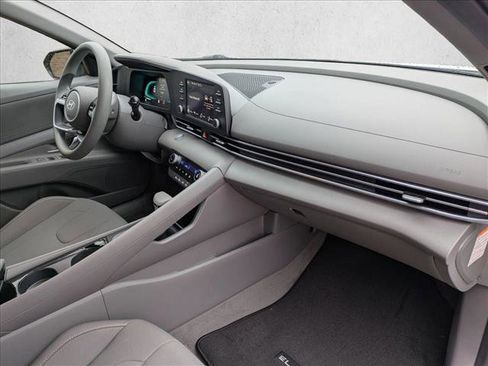 Used 2025 Hyundai Elantra Blue w/ Cargo Package image 21