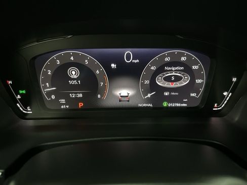 Used 2025 Honda Pilot Black Edition image 28