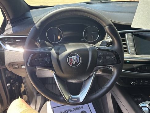 Used 2023 Buick Enclave Avenir w/ Avenir Technology Package AWD/4WD image 5