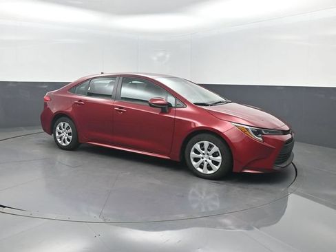 Used 2024 Toyota Corolla LE FWD image 29