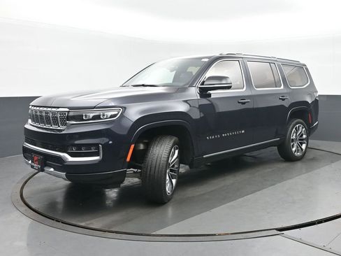 Used 2023 Jeep Grand Wagoneer Series III AWD/4WD image 7