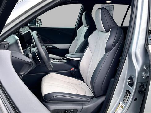 Certified 2026 Lexus TX 500h AWD w/ Technology Package image 7