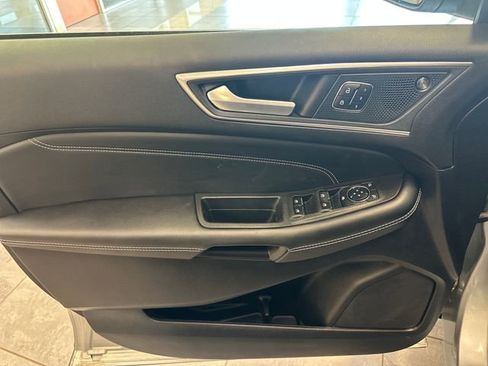 Used 2024 Ford Edge Titanium AWD/4WD image 18