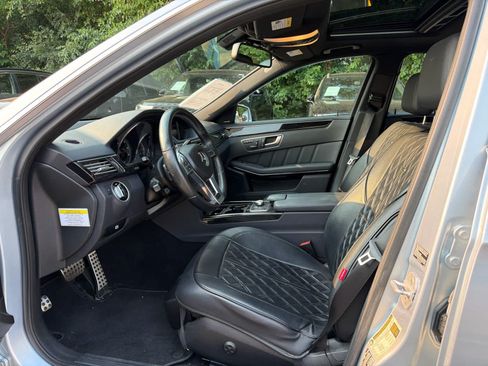 Used 2013 Mercedes-Benz E 350 4MATIC Sedan image 5