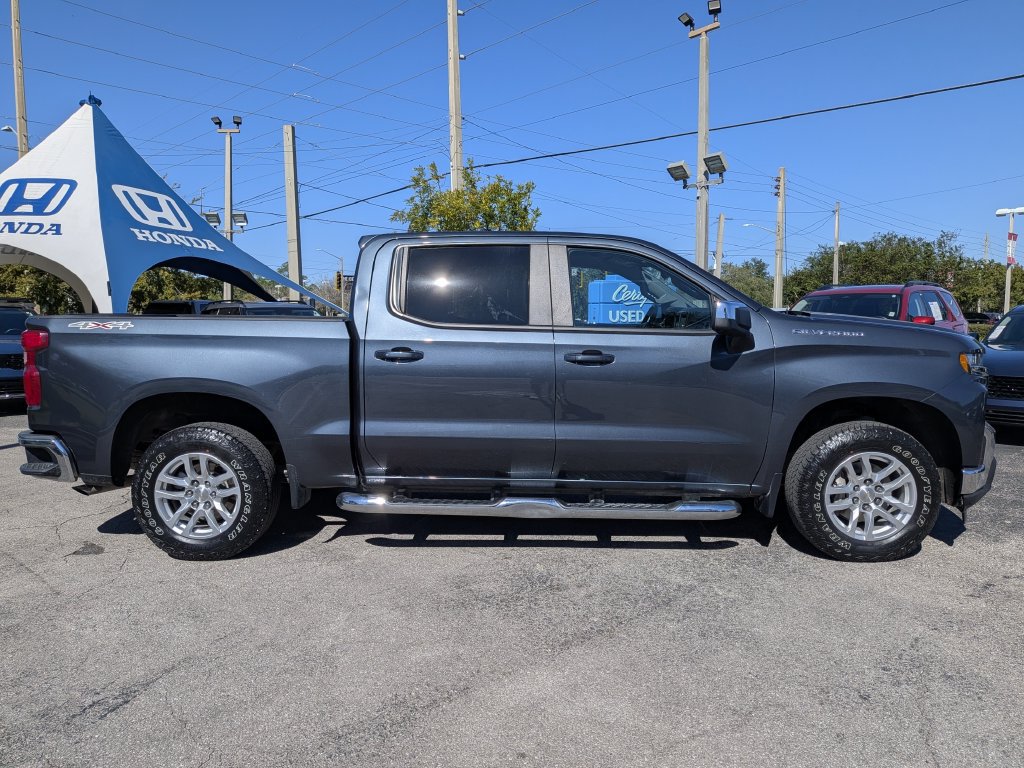 Used 2019 Chevrolet Silverado 1500 LT w/ All-Star Edition AWD/4WD image 2