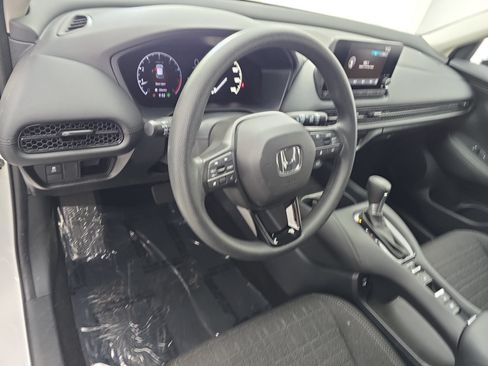 Used 2025 Honda HR-V LX image 15