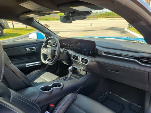 Used 2024 Ford Mustang Premium image 14