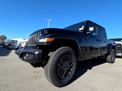 New 2026 Jeep Gladiator Sport