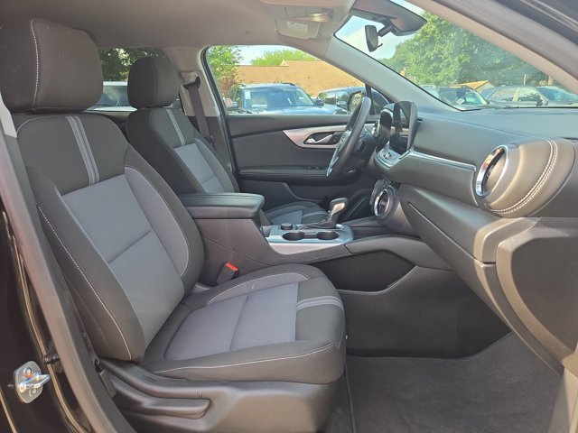 Used 2025 Chevrolet Blazer LT FWD image 26