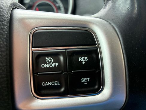 Used 2015 Dodge Journey SXT FWD image 18