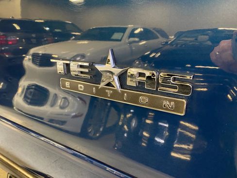 Used 2017 Chevrolet Silverado 1500 LT w/ Texas Edition AWD/4WD image 6