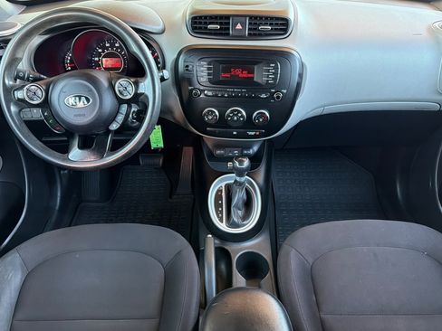 Used 2015 Kia Soul FWD image 15