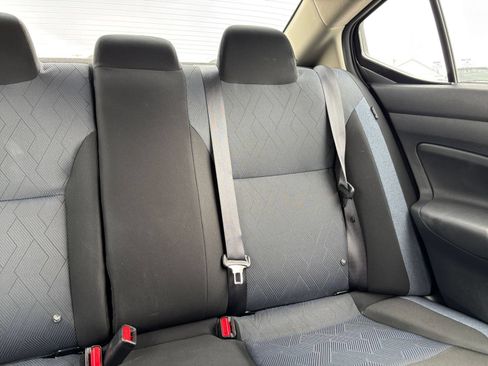 Used 2025 Nissan Versa SV FWD image 35