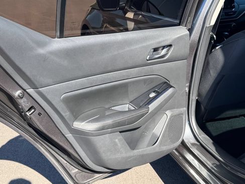 Used 2023 Nissan Altima 2.5 SV FWD image 13