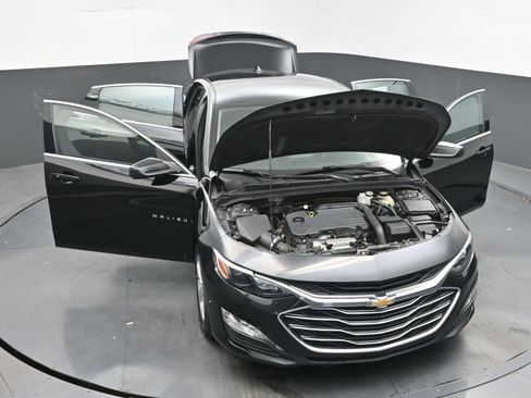 Used 2023 Chevrolet Malibu LT FWD image 34