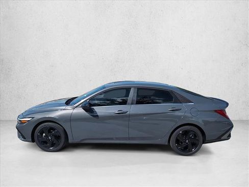 New 2026 Hyundai Elantra SEL Sport FWD image 5