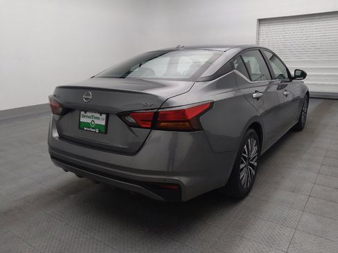 Used 2023 Nissan Altima 2.5 SV image 9