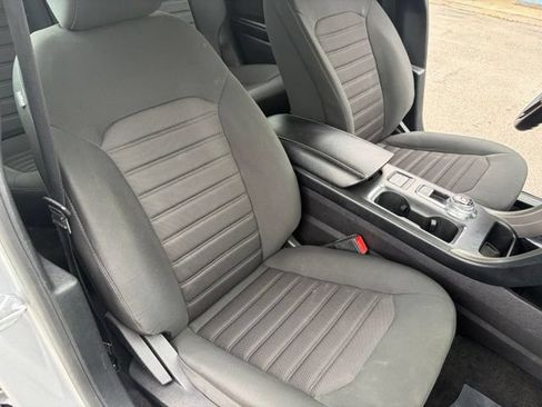 Used 2020 Ford Fusion SE FWD image 36
