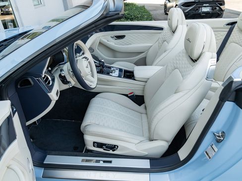 Used 2025 Bentley Continental GT Speed image 28