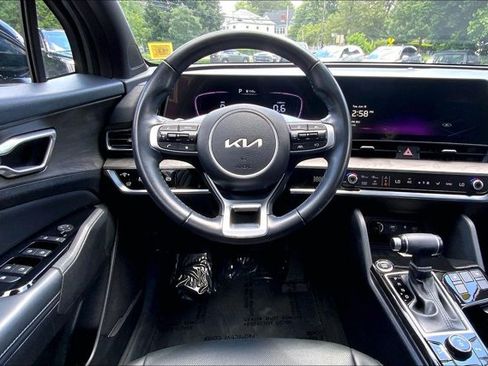 Used 2023 Kia Sportage X-Line w/ X-Line Premium Package AWD/4WD image 4