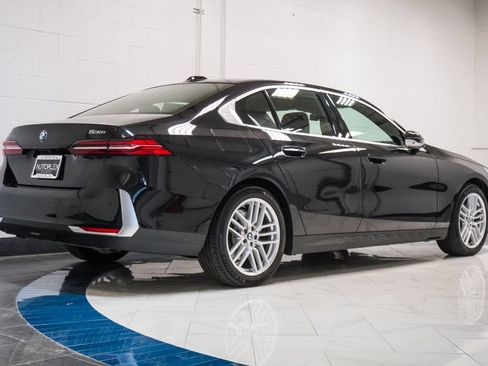 Used 2025 BMW 530i RWD image 32