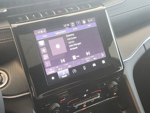Certified 2025 Jeep Grand Cherokee Laredo X w/ Luxury Tech Group I RWD image 30