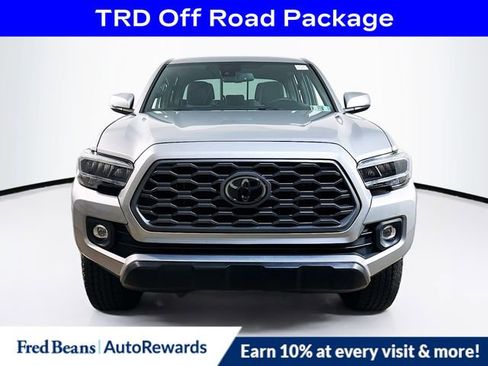 Used 2022 Toyota Tacoma TRD Off-Road w/ Technology Package AWD/4WD image 2