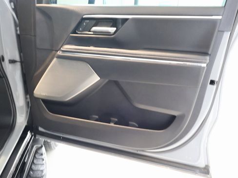 Used 2024 GMC Sierra EV Denali image 41