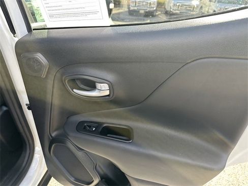 Used 2023 Jeep Renegade Limited w/ Sun/Sound Group image 39