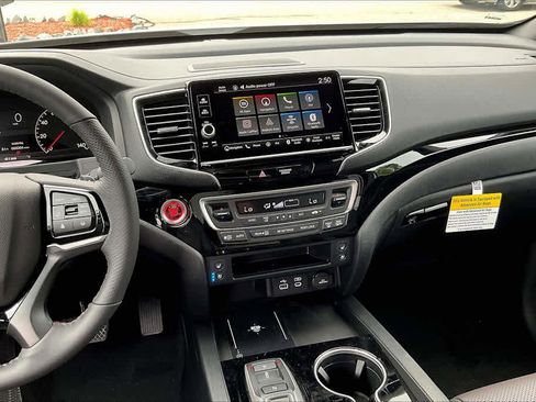New 2026 Honda Ridgeline Black Edition image 12