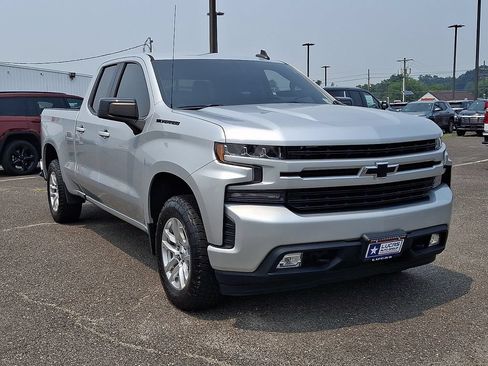 Used 2020 Chevrolet Silverado 1500 RST AWD/4WD image 2