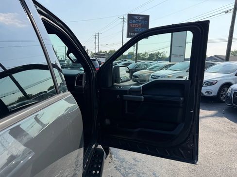 Used 2016 Ford F150 XLT w/ Equipment Group 302A Luxury AWD/4WD image 37
