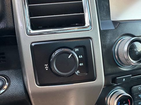 Used 2015 Ford F150 Lariat w/ Equipment Group 502A Luxury image 3