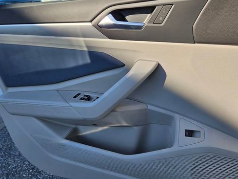 New 2026 Volkswagen Jetta SE FWD image 27