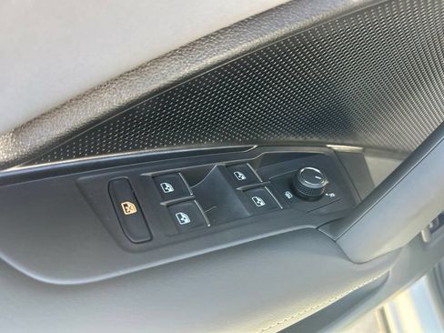New 2026 Volkswagen Tiguan SE R-Line FWD image 56