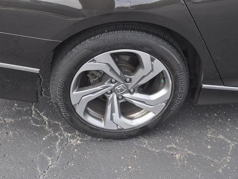 Used 2018 Honda Accord EX-L image 9