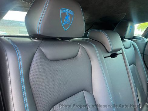 Used 2019 Lamborghini Urus AWD/4WD image 36