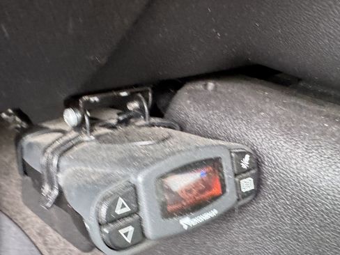 Used 2012 Chevrolet Suburban LT image 25