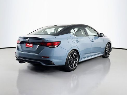 Used 2025 Nissan Sentra SR FWD image 5