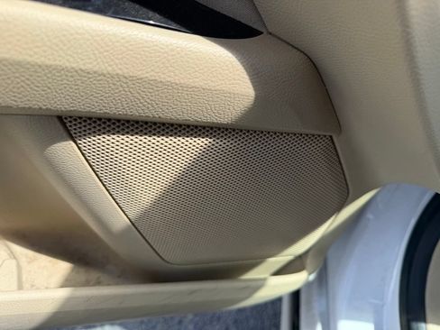 Used 2014 Ford Fusion SE FWD image 13