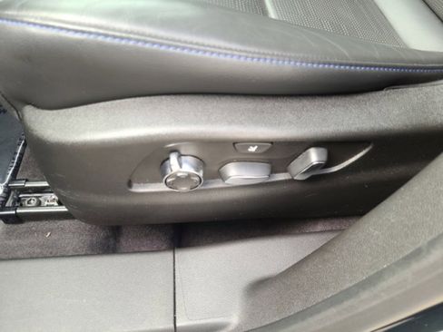 Used 2024 Cadillac XT4 Sport image 12