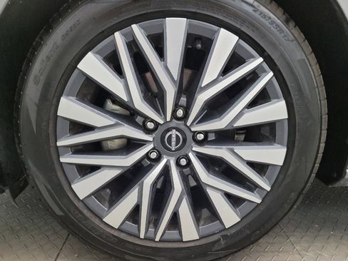 Used 2024 Nissan Altima 2.5 SV FWD image 31