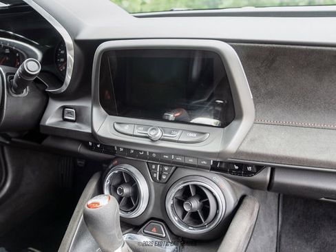 Used 2019 Chevrolet Camaro ZL1 RWD image 85