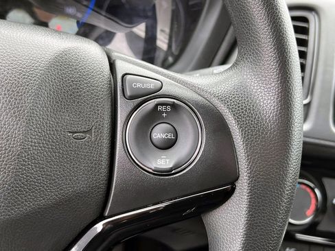 Used 2020 Honda HR-V LX image 21