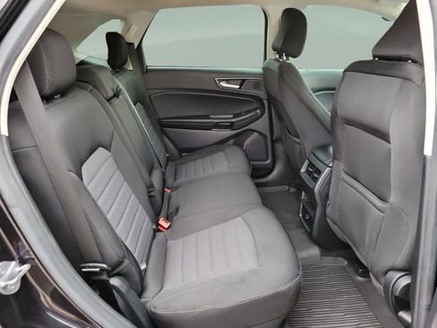 Used 2022 Ford Edge SE w/ Black Appearance Package image 27